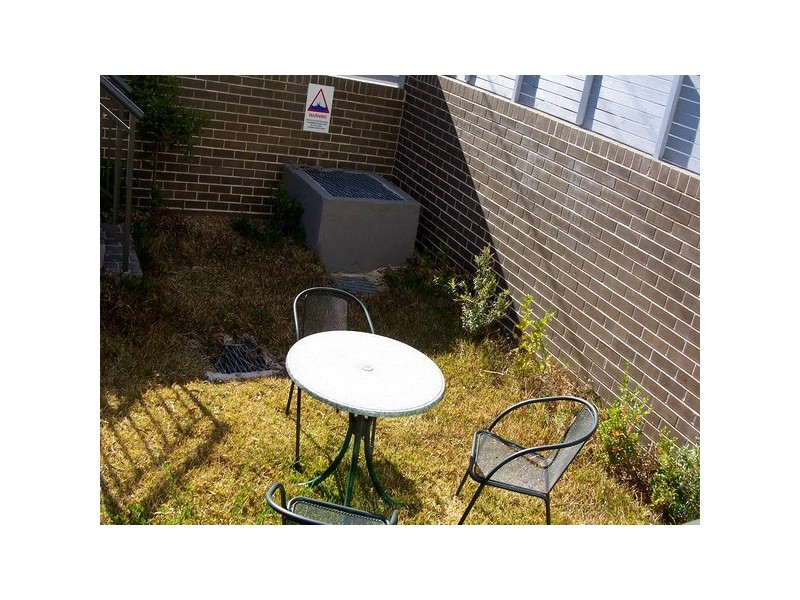 2/62  Railway Tce, Merrylands NSW 2160