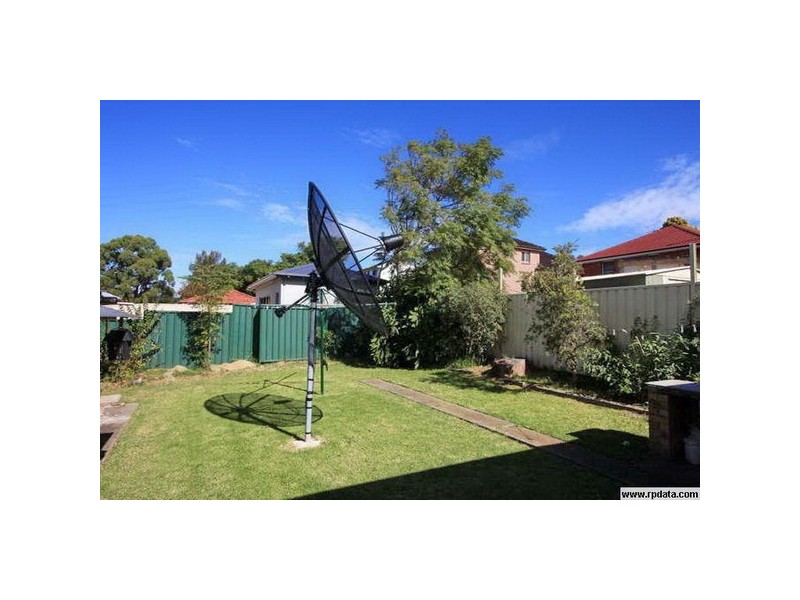 19 Kibo Road, Regents Park NSW 2143
