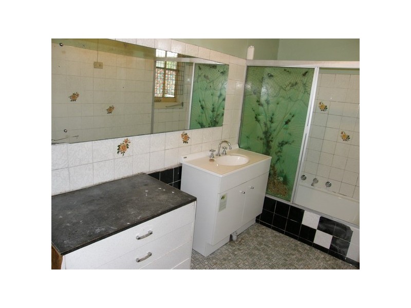 4 Kent Street, Regents Park NSW 2143