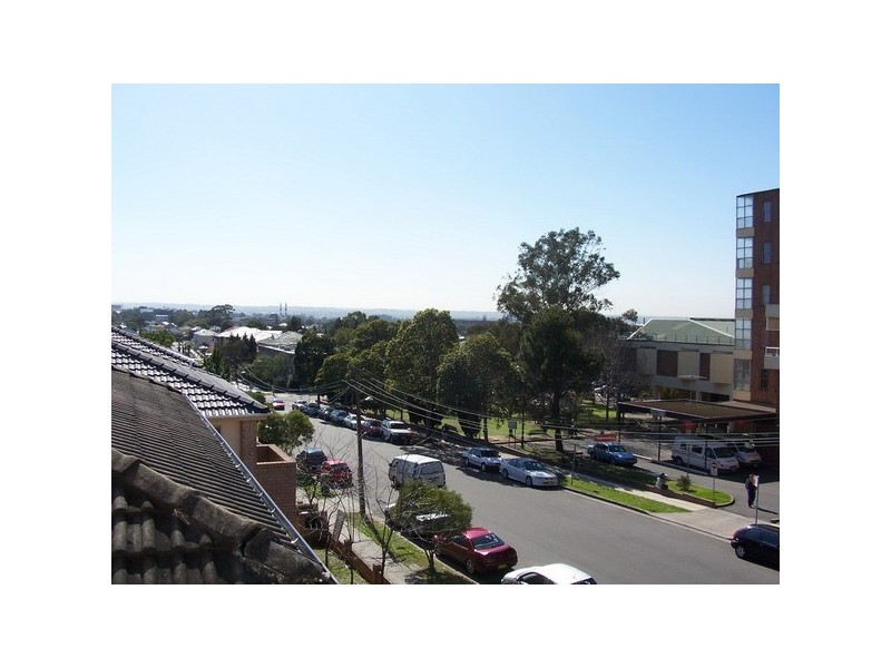 1/27-29  Hargrave Road, Auburn NSW 2144