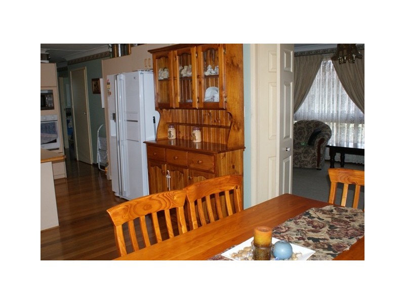 12  Davidson Close, St Clair NSW 2759