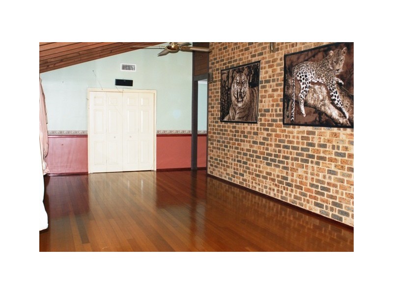 12  Davidson Close, St Clair NSW 2759