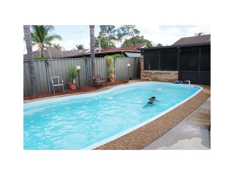 12  Davidson Close, St Clair NSW 2759