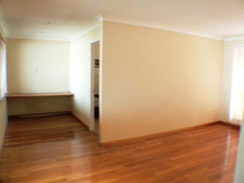 11 Cassia Close, St Clair NSW 2759