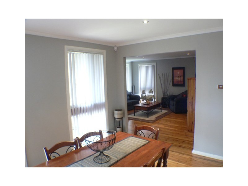 10  Hunter Street, St Clair NSW 2759