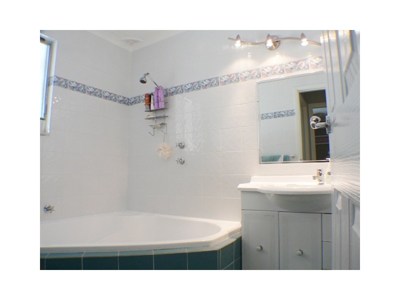 10  Hunter Street, St Clair NSW 2759