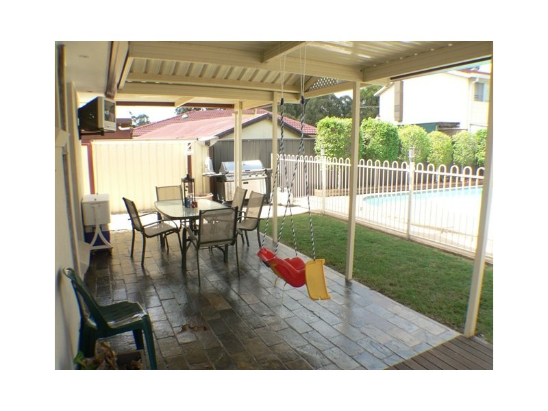 10  Hunter Street, St Clair NSW 2759