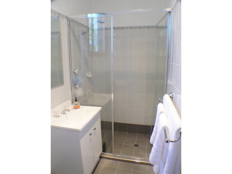 3  Napunyah Way, St Clair NSW 2759