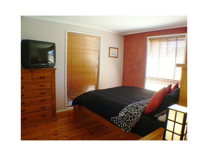 10  Lyrebird Crescent, St Clair NSW 2759