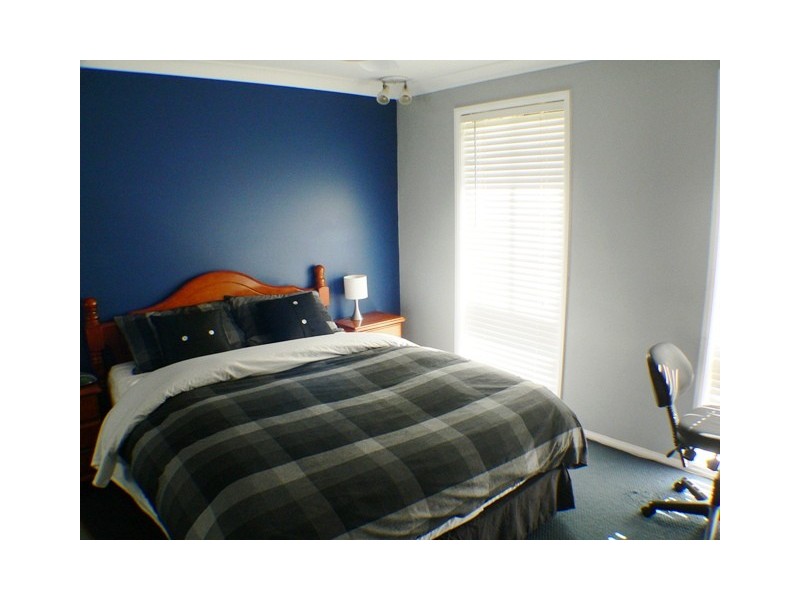 5  Illawarra Drive, St Clair NSW 2759