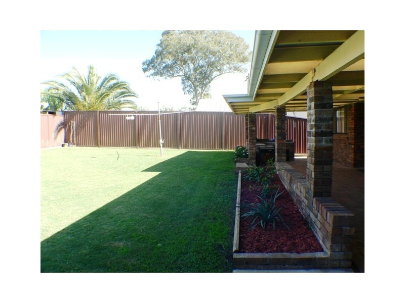 5  Illawarra Drive, St Clair NSW 2759
