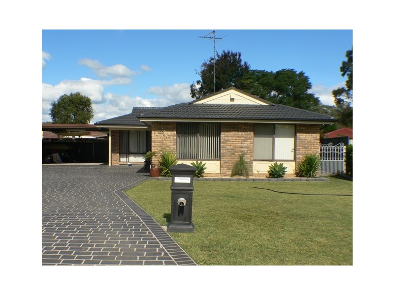 14  Marne Place, St Clair NSW 2759