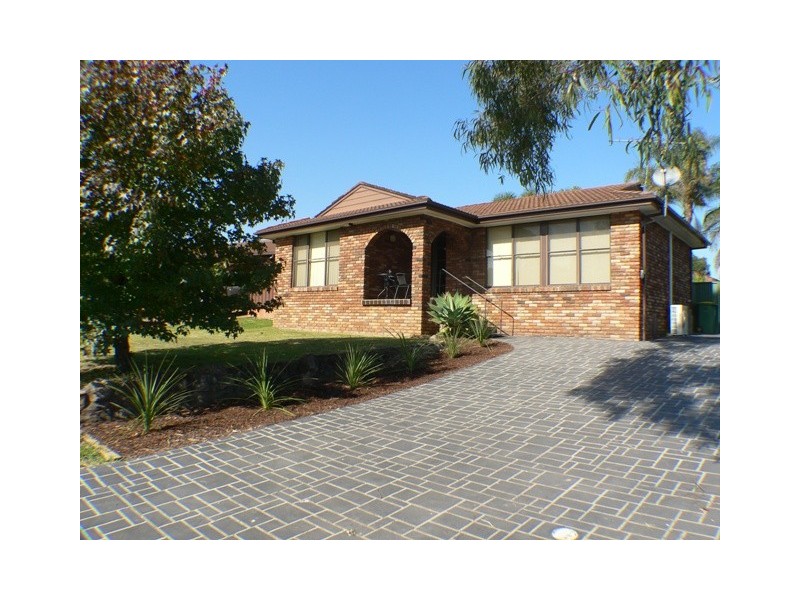 20  Sunndal Close, St Clair NSW 2759