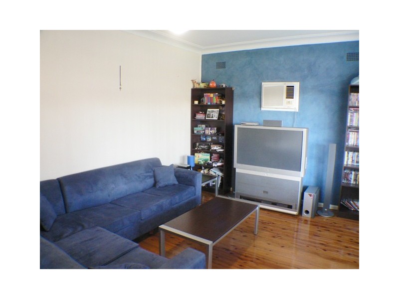 8 Malouf Street, Colyton NSW 2760