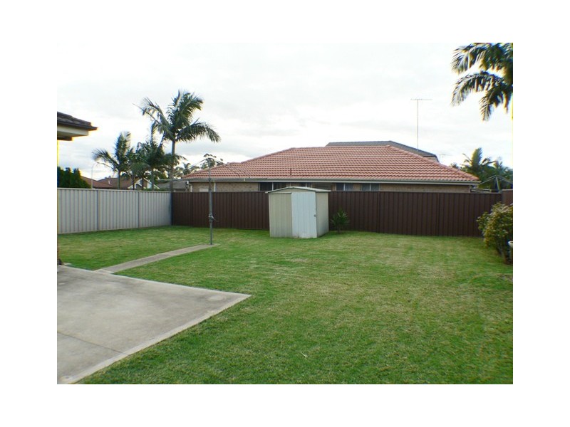 130  St Clair Avenue, St Clair NSW 2759