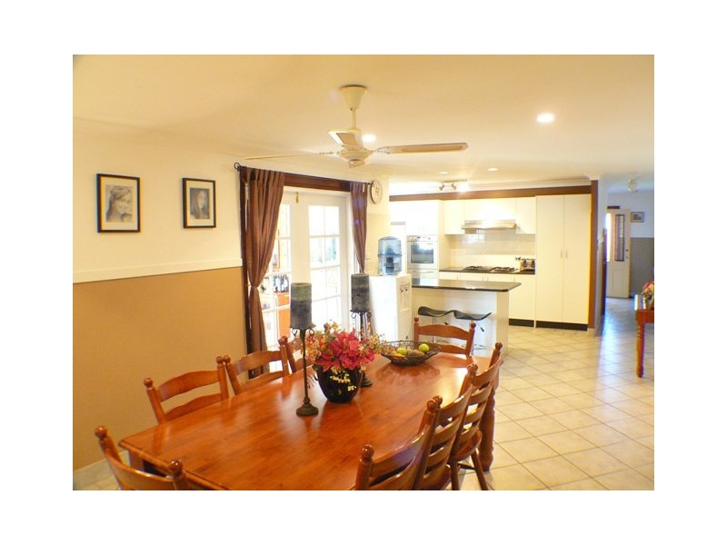 6  Mezen Close, St Clair NSW 2759