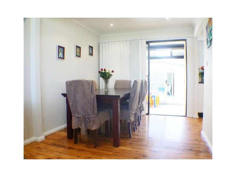 10  Barrallier Way, St Clair NSW 2759