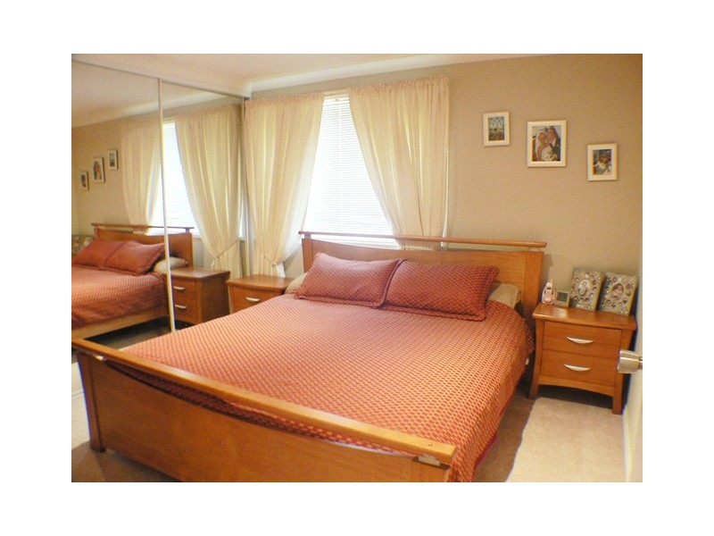 10  Barrallier Way, St Clair NSW 2759