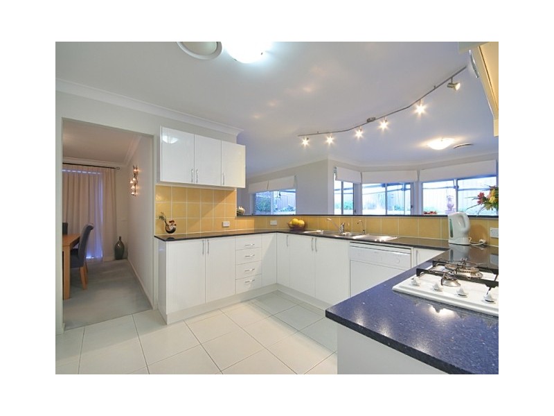 12  Leicester Way, St Clair NSW 2759