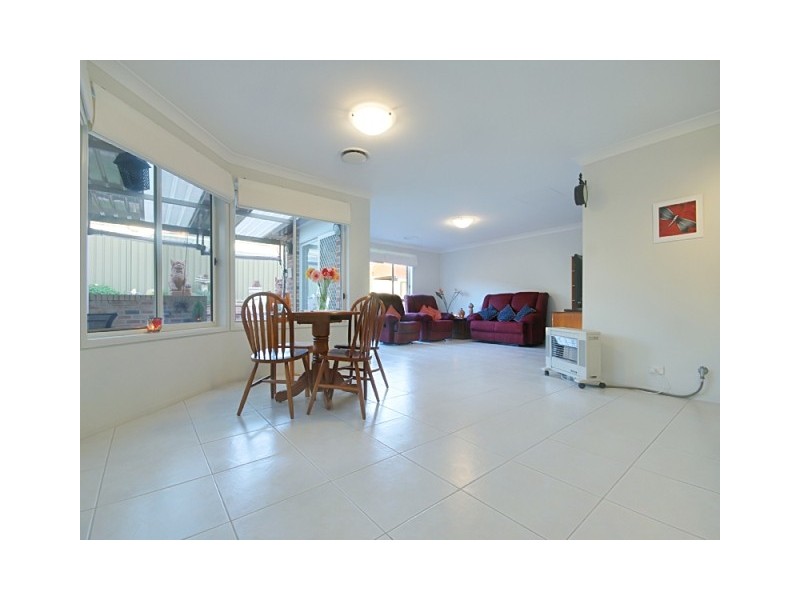 12  Leicester Way, St Clair NSW 2759