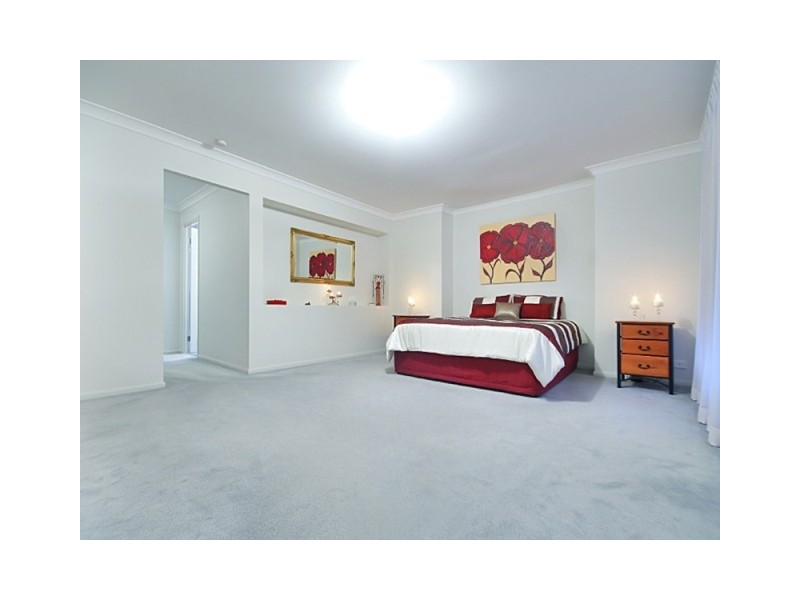 12  Leicester Way, St Clair NSW 2759