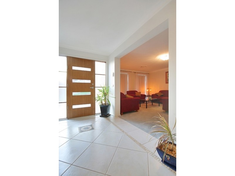 12  Leicester Way, St Clair NSW 2759