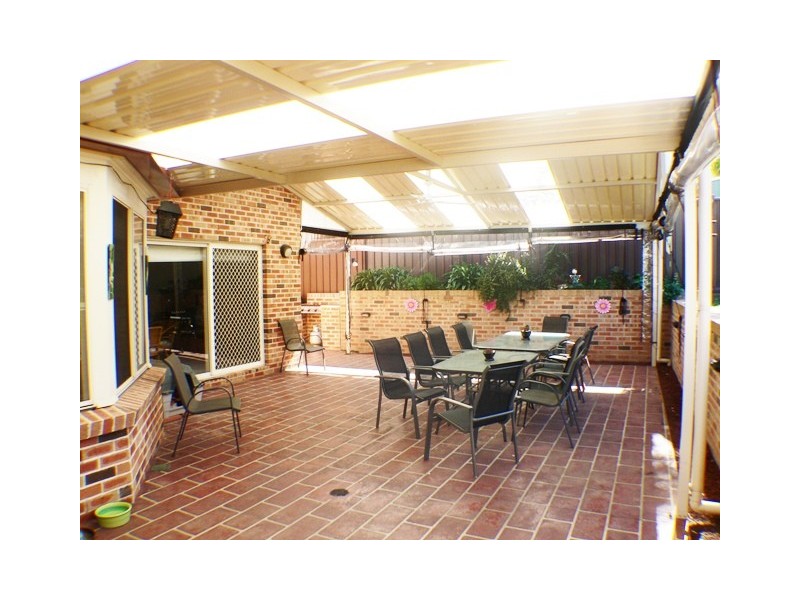 12  Leicester Way, St Clair NSW 2759