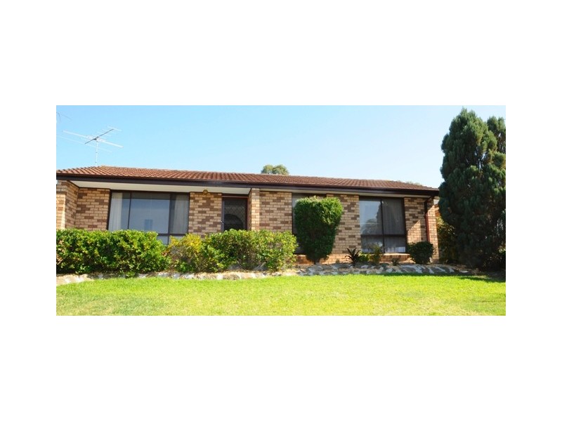 122  Pine Creek Circuit, St Clair NSW 2759