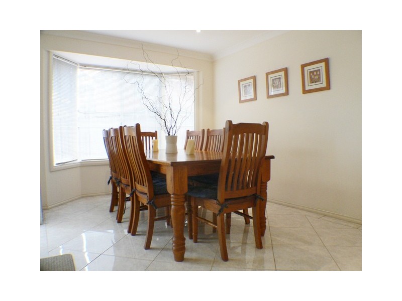 133 Explorers Way, St Clair NSW 2759