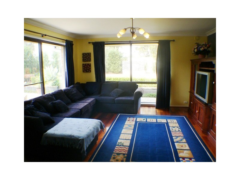 18  Anchorage Street, St Clair NSW 2759