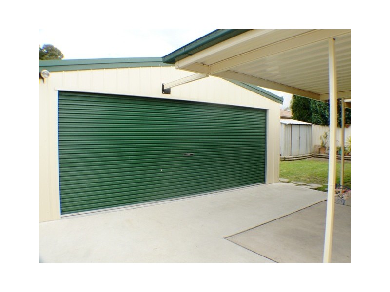 3  Kalambo Place, St Clair NSW 2759