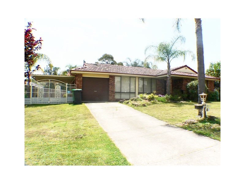 5  Sunndal Close, St Clair NSW 2759