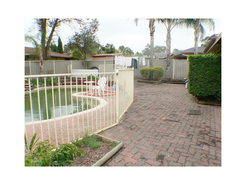 5  Sunndal Close, St Clair NSW 2759