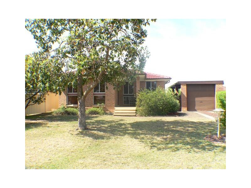 43  Lyrebird Crescent, St Clair NSW 2759