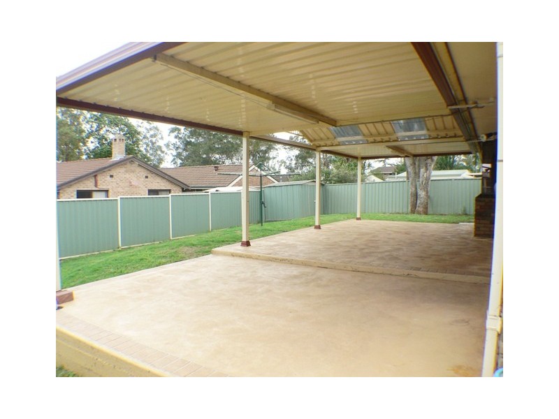 15 Caribou Close, St Clair NSW 2759