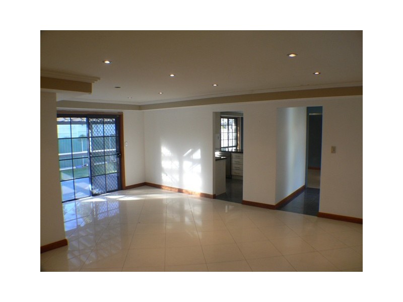 19 Kunipipi Street, St Clair NSW 2759