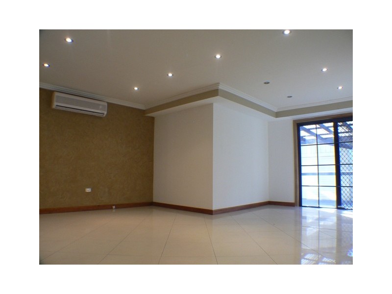 19 Kunipipi Street, St Clair NSW 2759