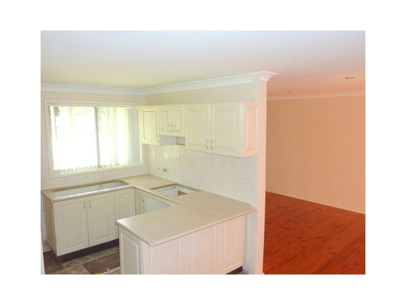 55 Kunipipi Street, St Clair NSW 2759