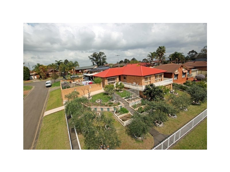 10  Walkers Lane, St Clair NSW 2759