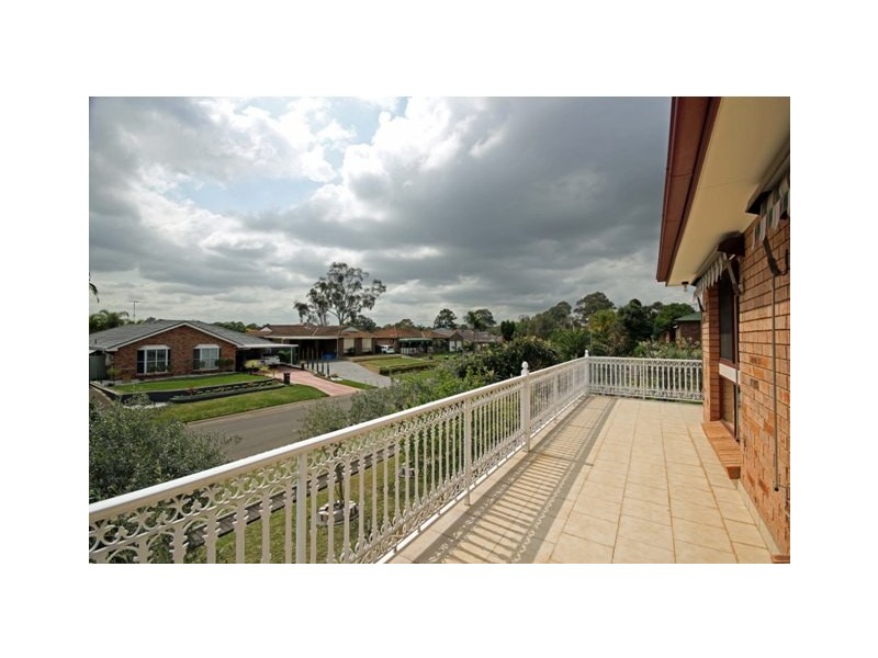 10  Walkers Lane, St Clair NSW 2759