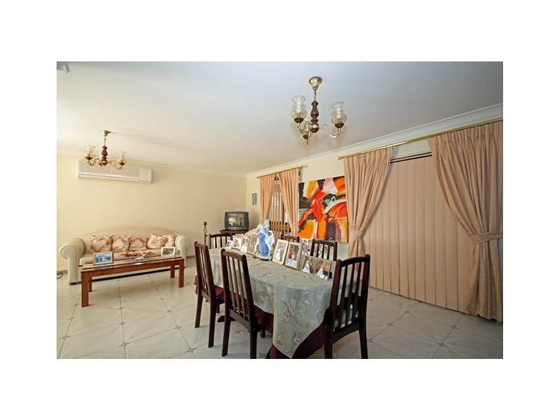 10  Walkers Lane, St Clair NSW 2759