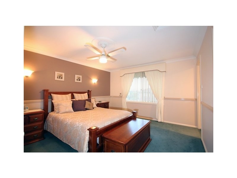 20  Belledale Close, St Clair NSW 2759