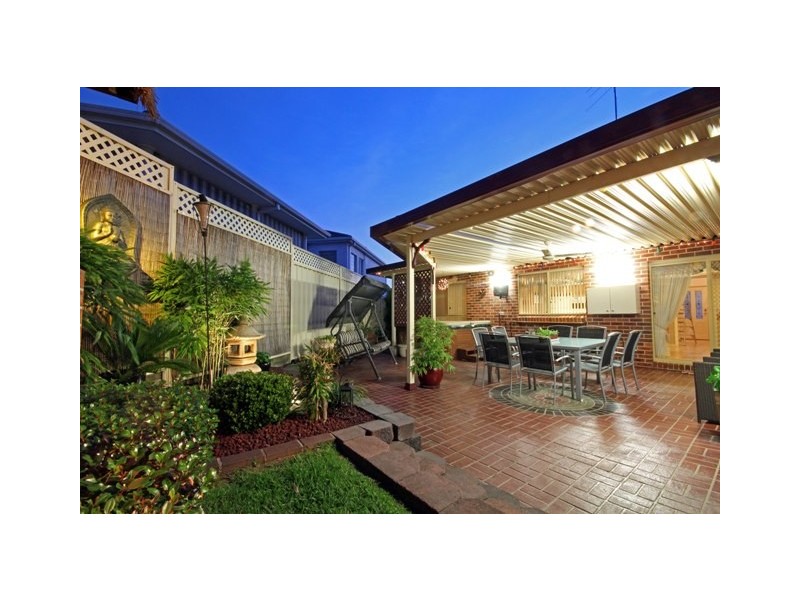 20  Belledale Close, St Clair NSW 2759