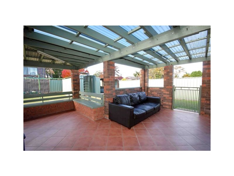 10 Kunipipi Street, St Clair NSW 2759