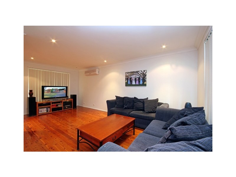14  Menzies Circuit, St Clair NSW 2759