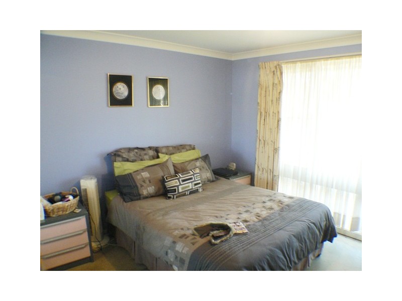 2  Heron Crescent, St Clair NSW 2759