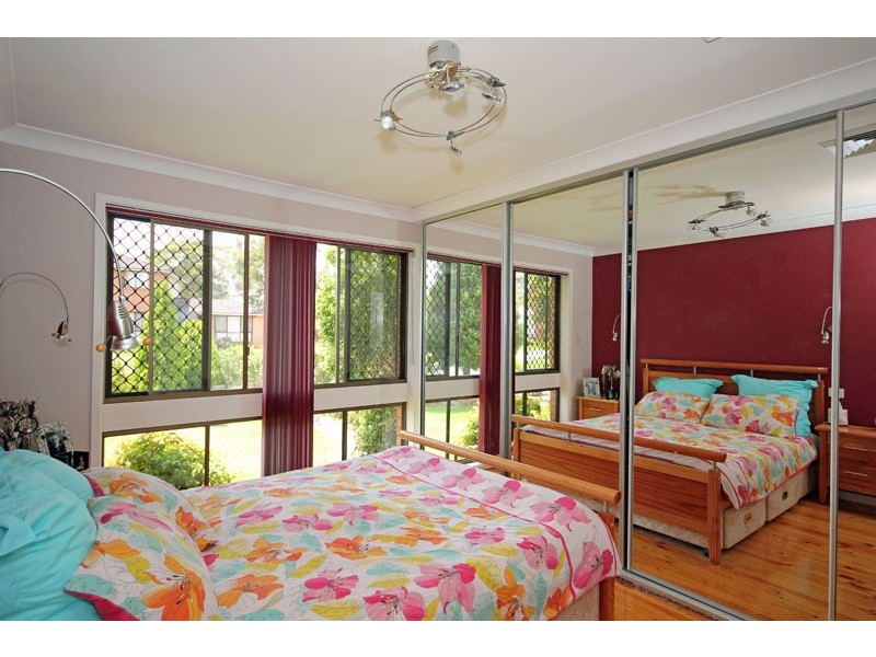 3  Dove Place, St Clair NSW 2759