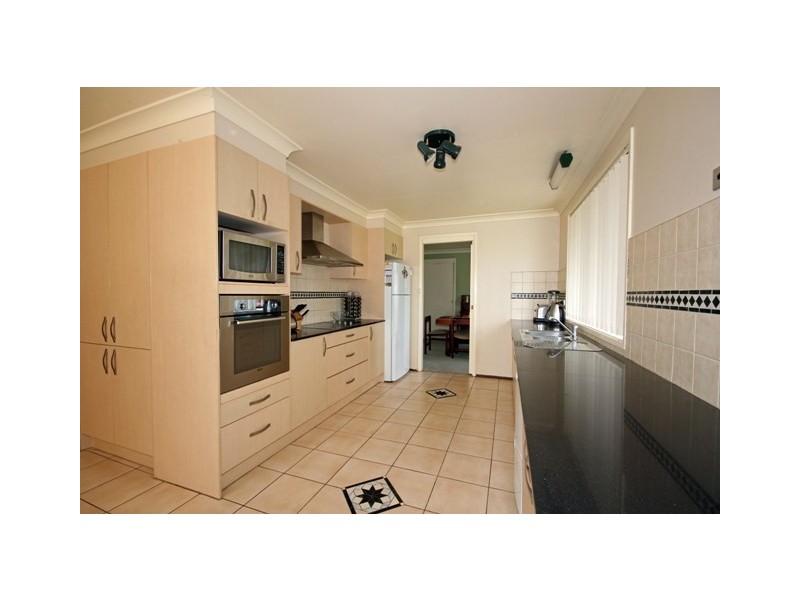 7  Omega Place, St Clair NSW 2759