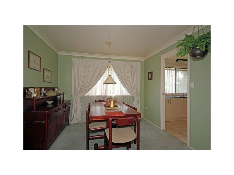 7  Omega Place, St Clair NSW 2759