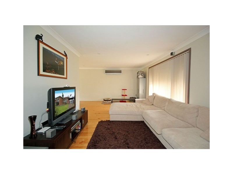 64  Blackwell Avenue, St Clair NSW 2759